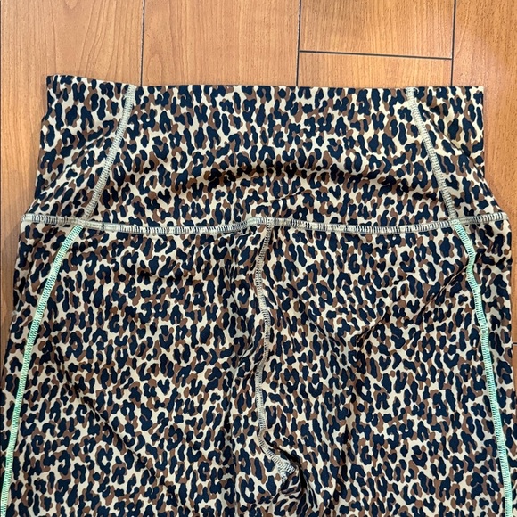 Fabletics Leopard Print Leggings - Picture 7 of 7